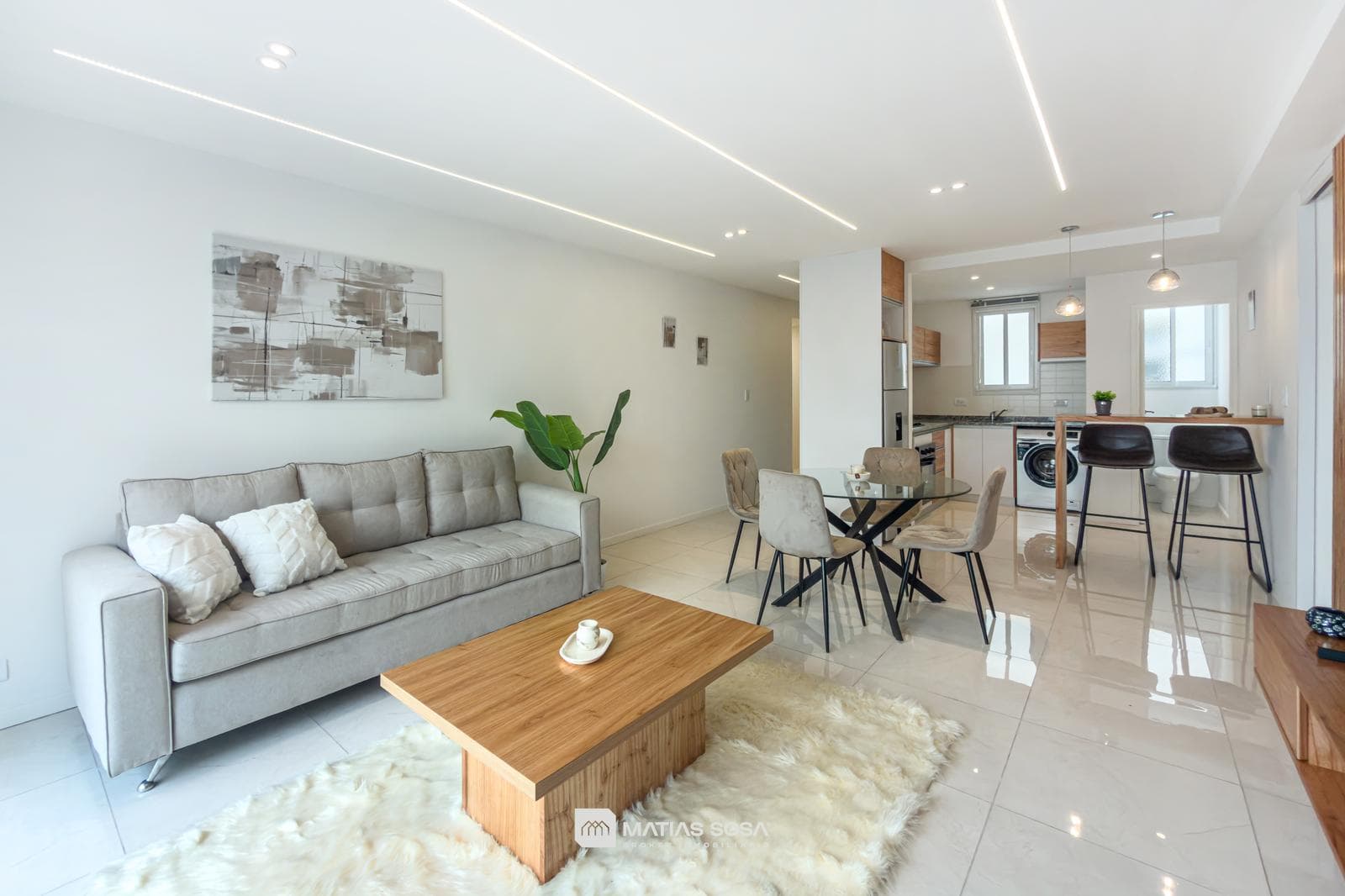 For Sale - 3-room apartment - Renovated - Furnished - Downtown