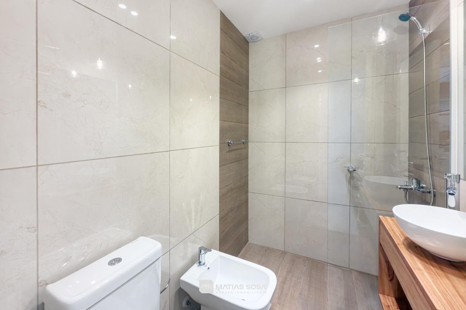 For Sale - 3-room apartment - Renovated - Furnished - Downtown