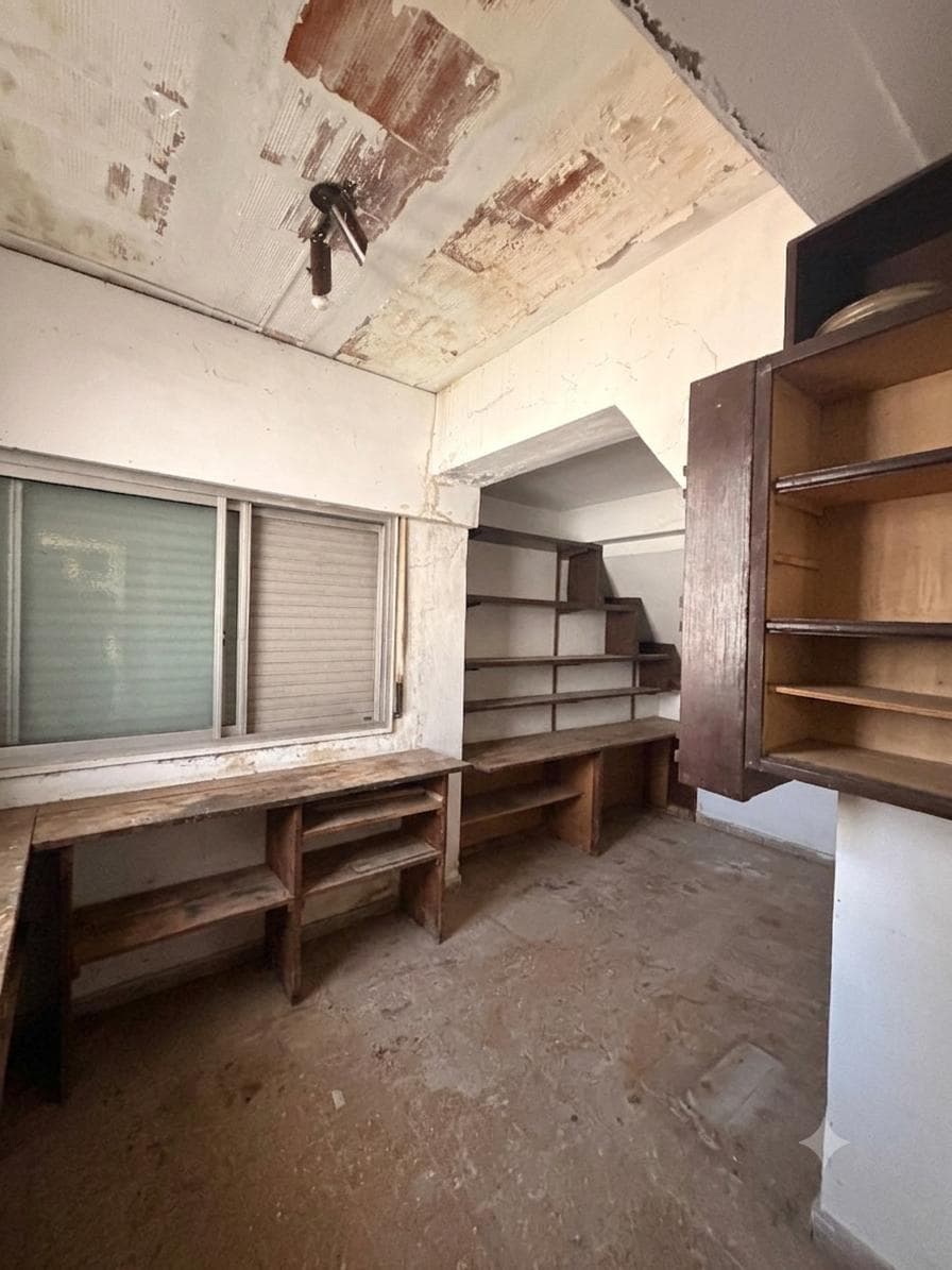 Two houses on one lot, 5 bedrooms, garage, workshop, historic district of General Pacheco.