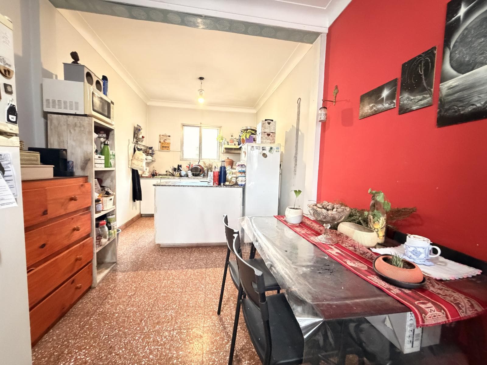 Two houses on one lot, 5 bedrooms, garage, workshop, historic district of General Pacheco.