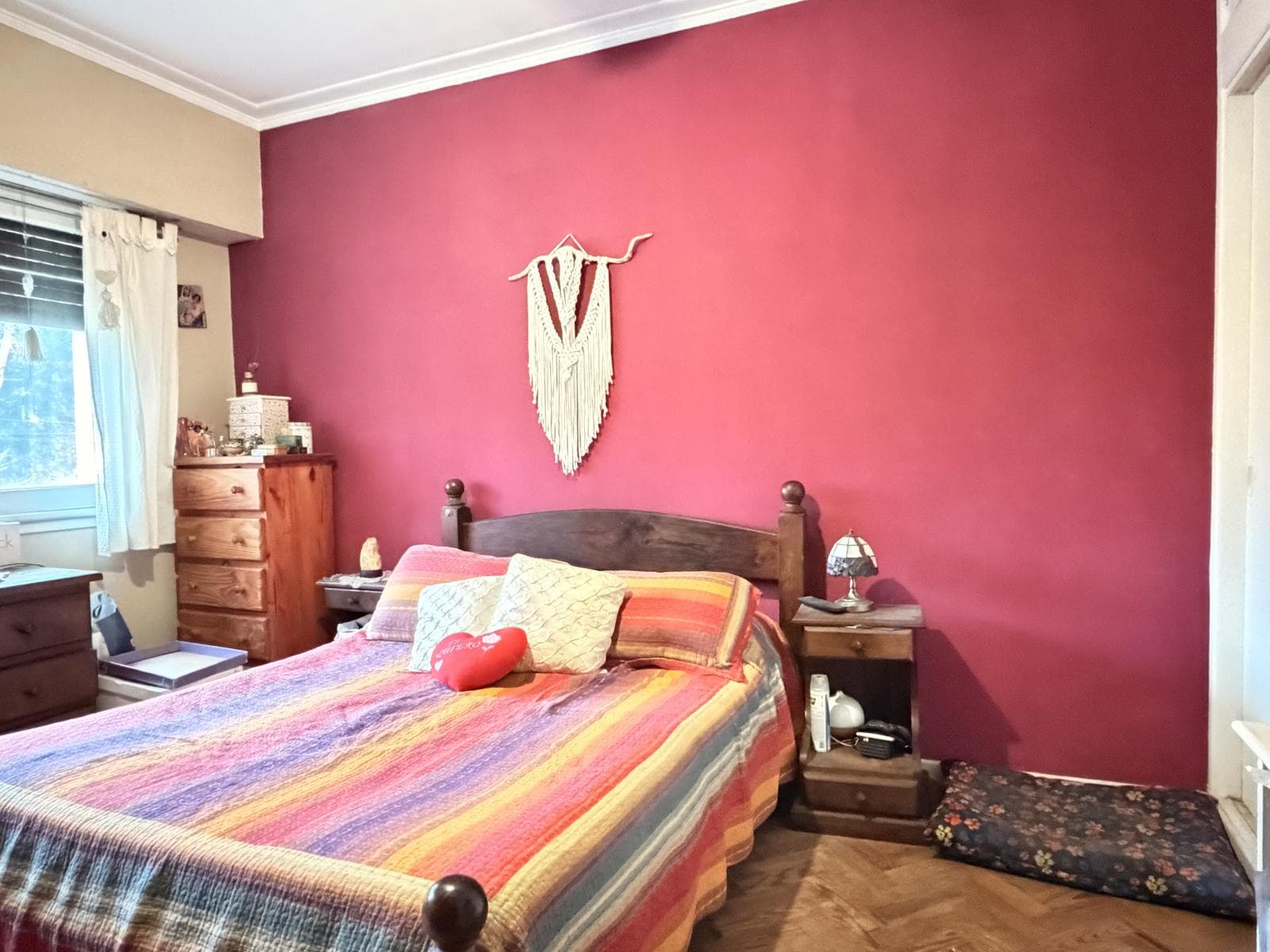 Two houses on one lot, 5 bedrooms, garage, workshop, historic district of General Pacheco.