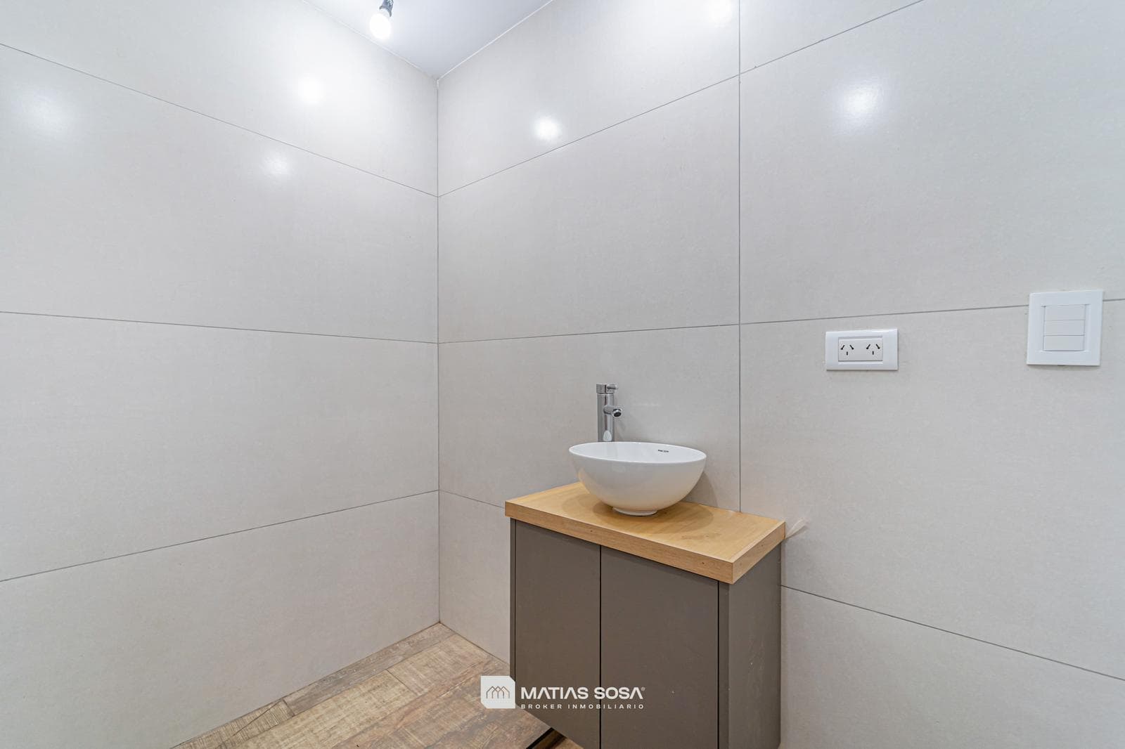For Sale - 2-room apartment - Brand new - La Perla