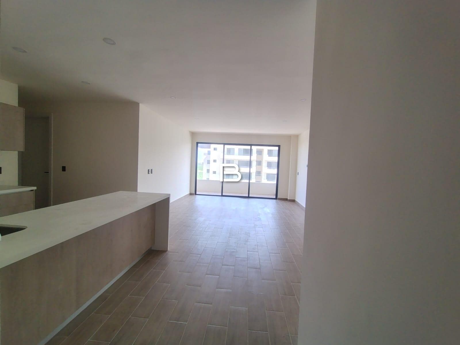 Apartment in Superblock 313