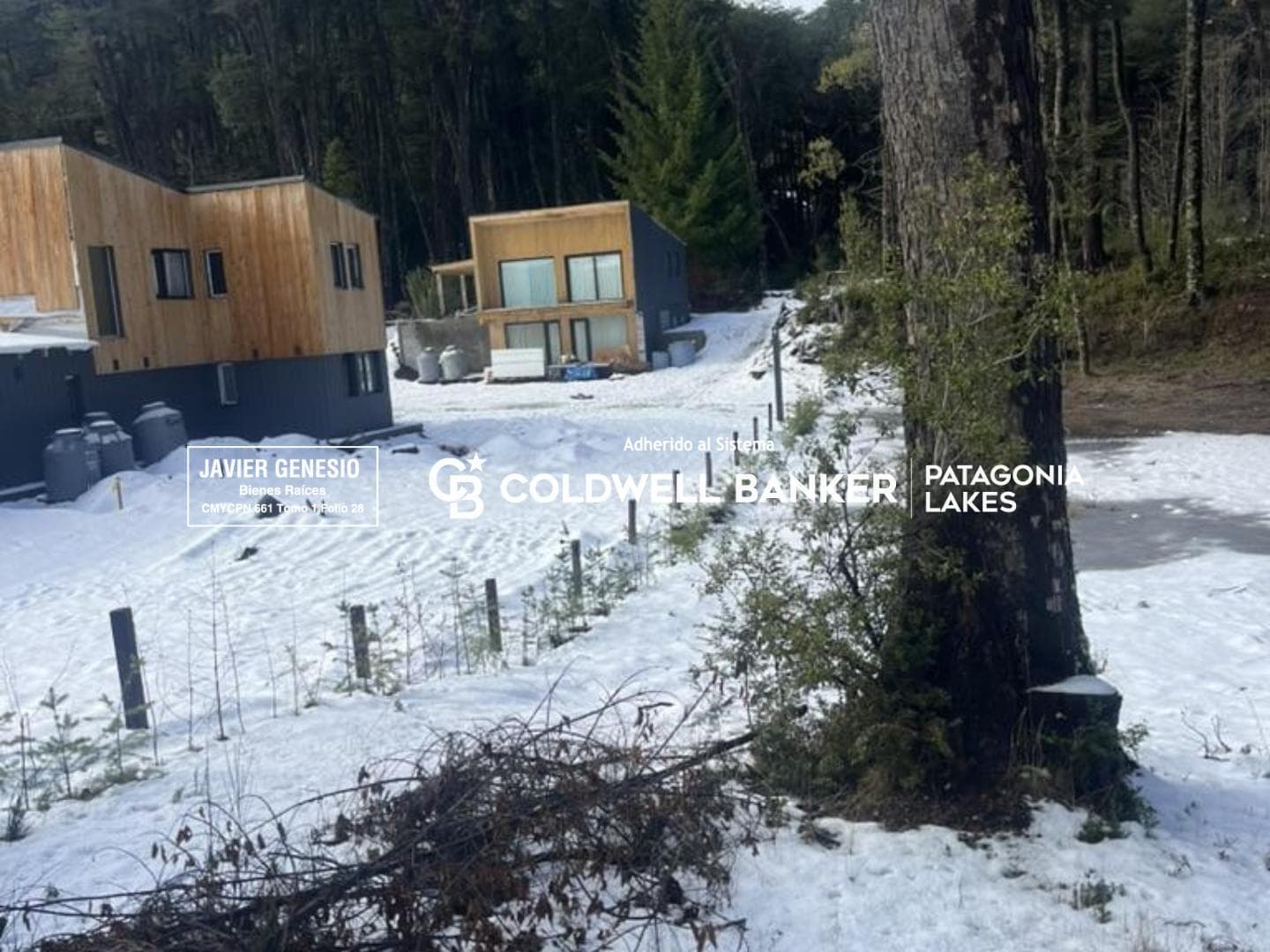 FOR SALE: 1,784 m² lot in the Caren Hue neighborhood of Villa La Angostura.