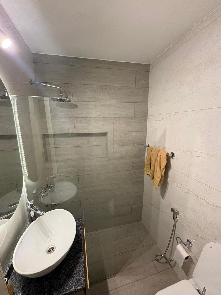 1-BEDROOM APARTMENT FOR SALE, COMPLETELY RENOVATED, IN THE DOWNTOWN AREA