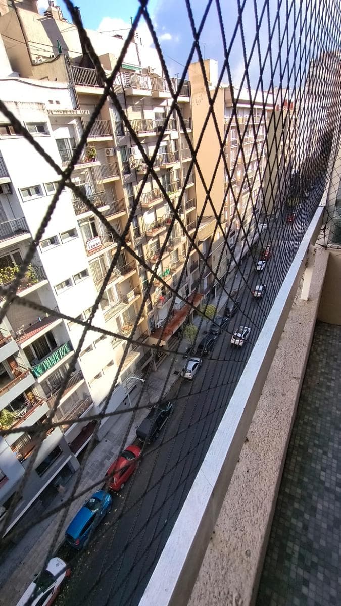 1-Bedroom Apartment with a Balcony Facing the Street