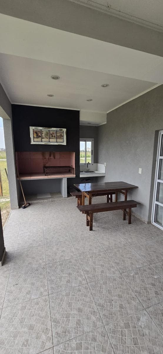A must-see modern two-story house in the Domselaar Chico neighborhood—FOR RENT