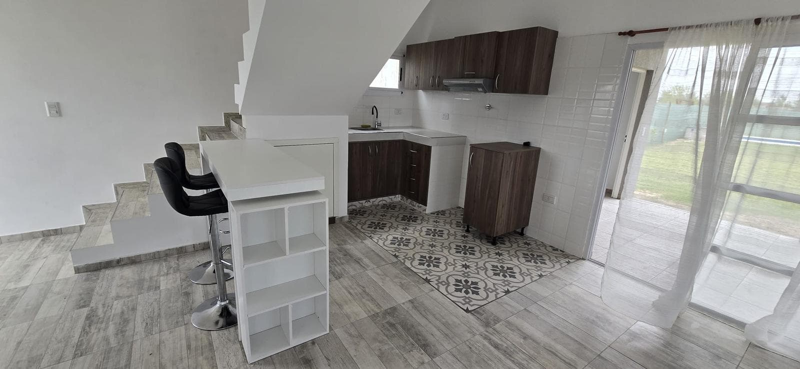 A must-see modern two-story house in the Domselaar Chico neighborhood—FOR RENT