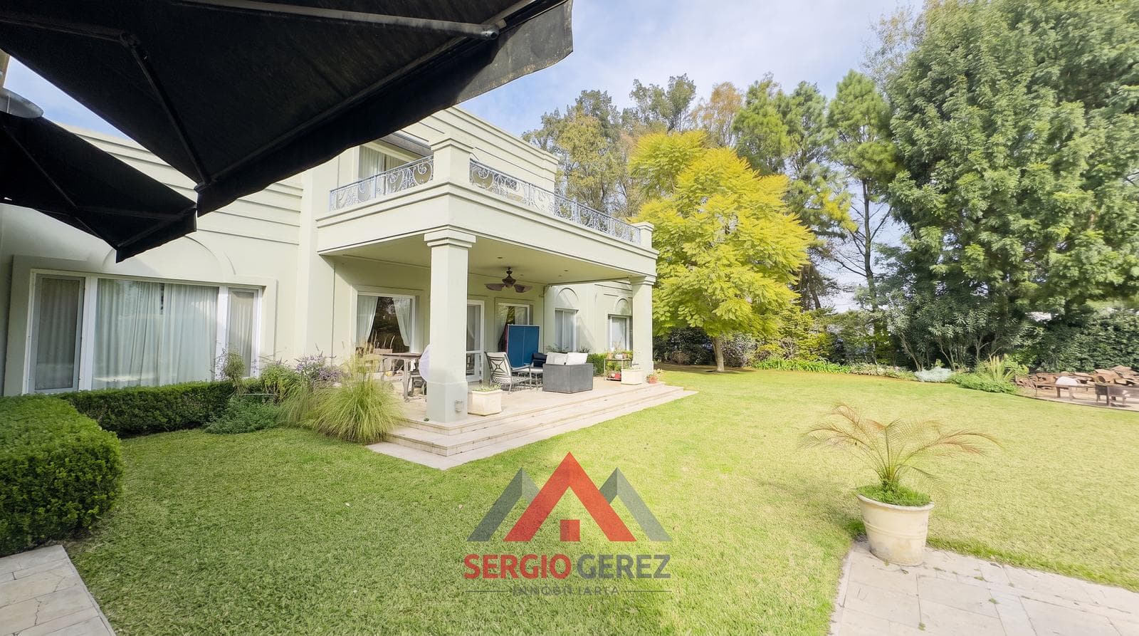 House in San Diego C.C.