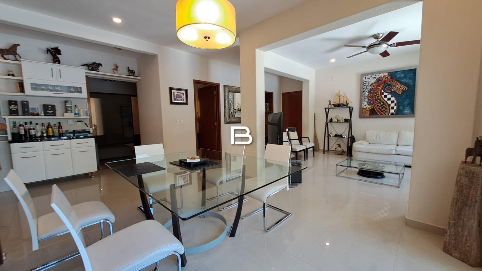 Apartment in Superblock 17