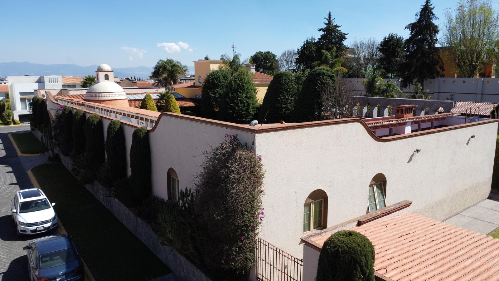 SINGLE-STORY HOME IN PROVIDENCIA, METEPEC
