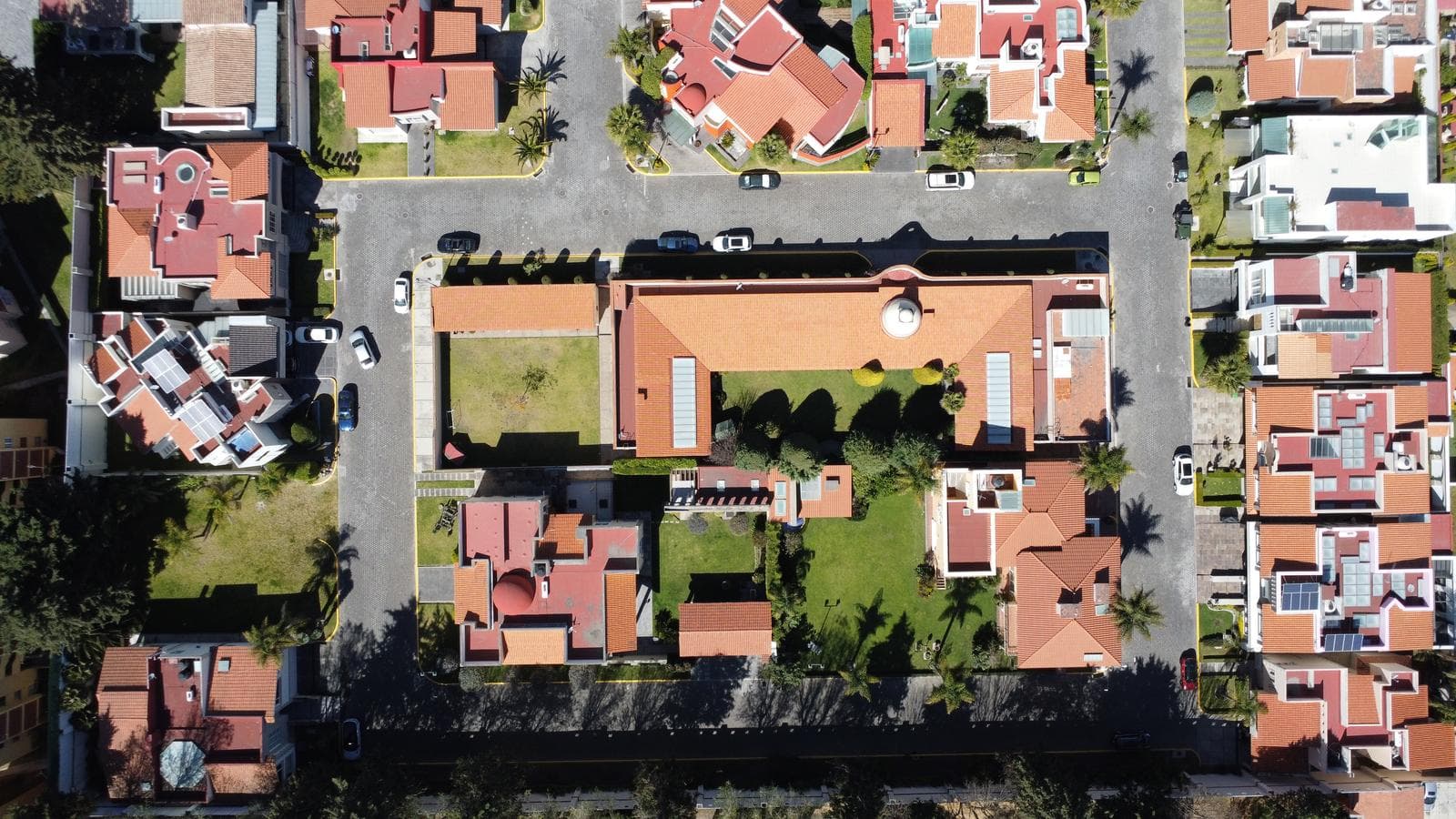 SINGLE-STORY HOME IN PROVIDENCIA, METEPEC