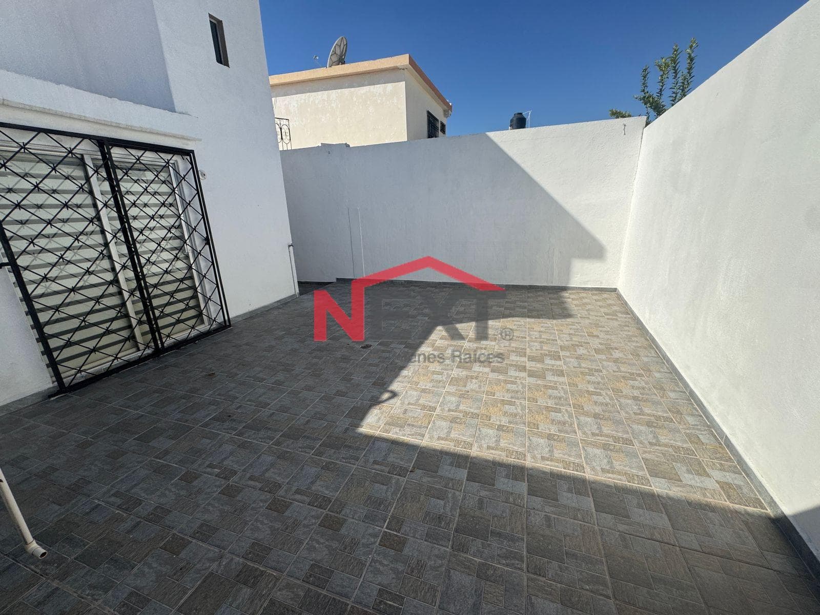 HOUSE FOR RENT IN THE VALLE GRANDE NEIGHBORHOOD