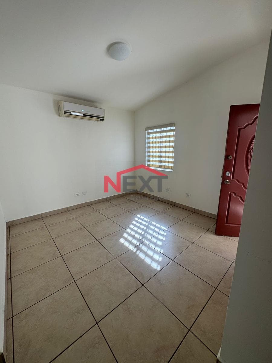 HOUSE FOR RENT IN THE VALLE GRANDE NEIGHBORHOOD