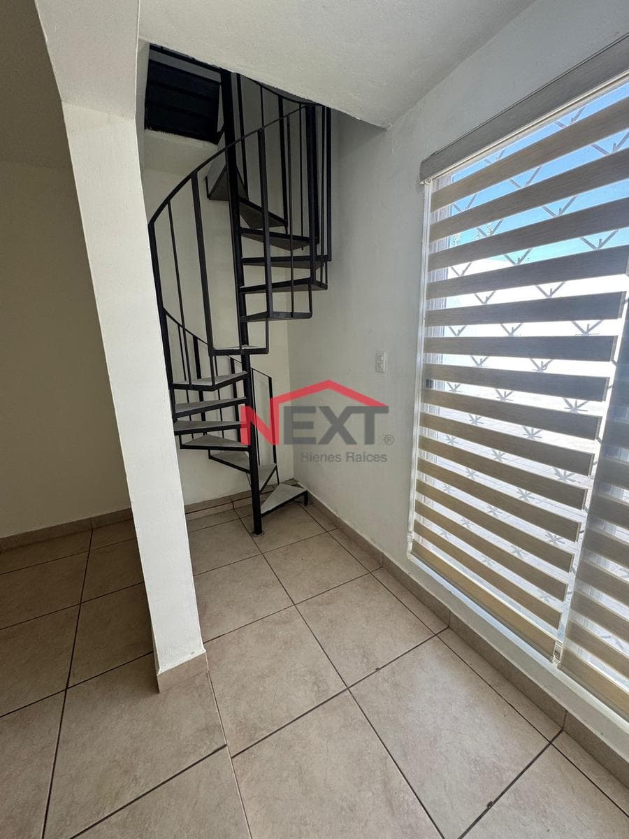 HOUSE FOR RENT IN THE VALLE GRANDE NEIGHBORHOOD