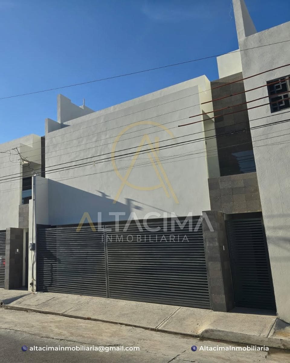 House in Tampico