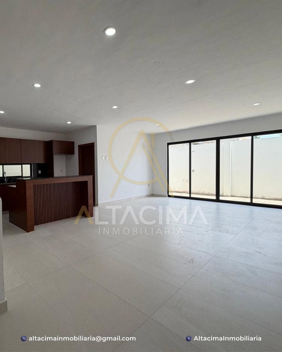 House in Tampico