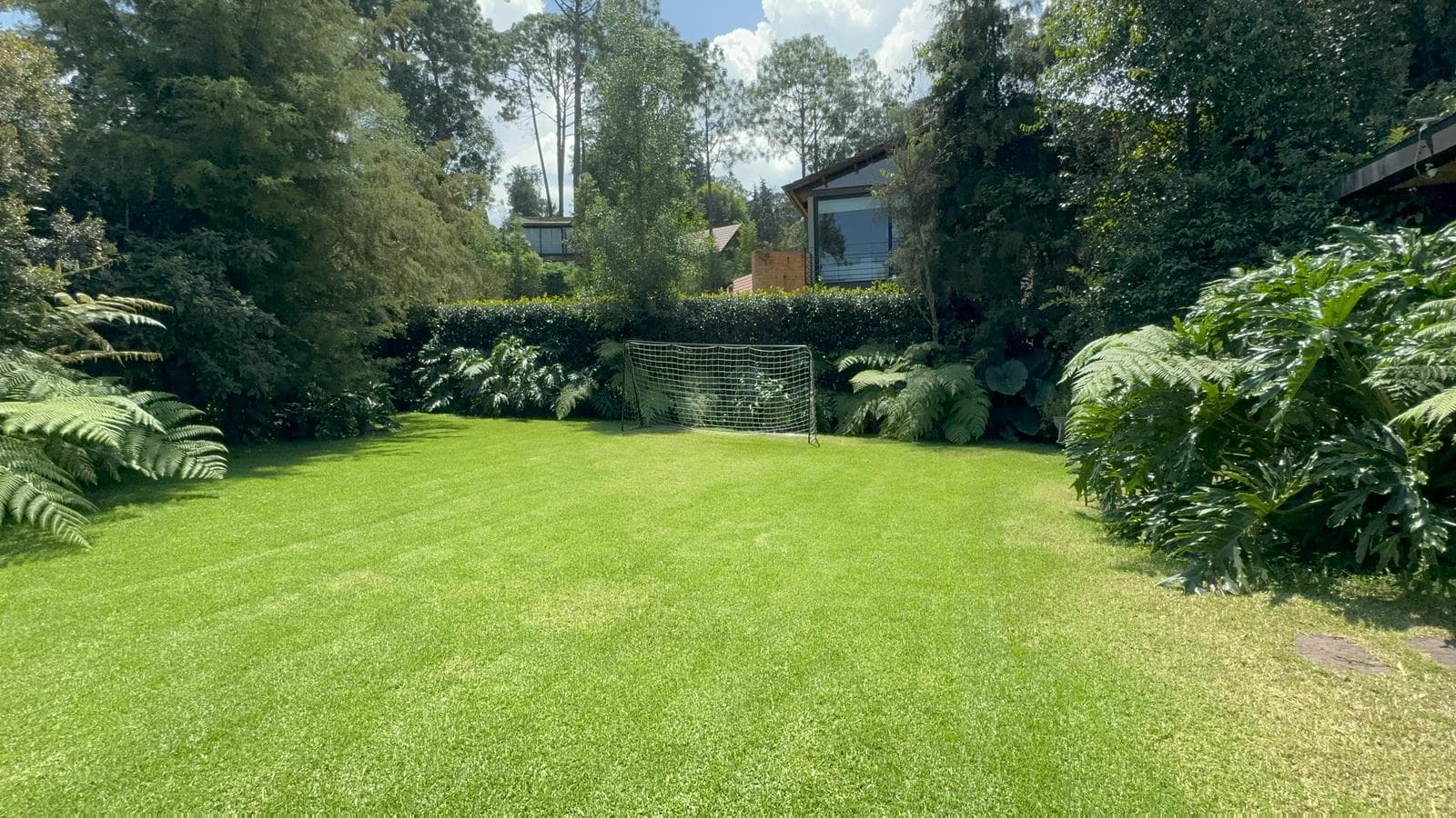 House for Sale Near the Avándaro Golf Club