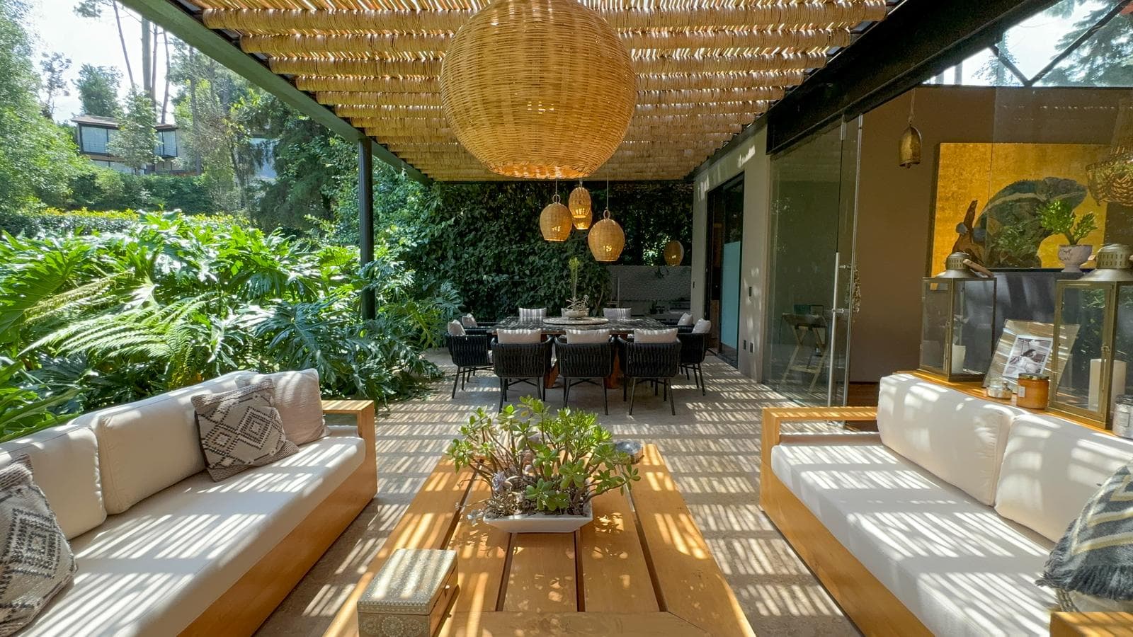 House for Sale Near the Avándaro Golf Club