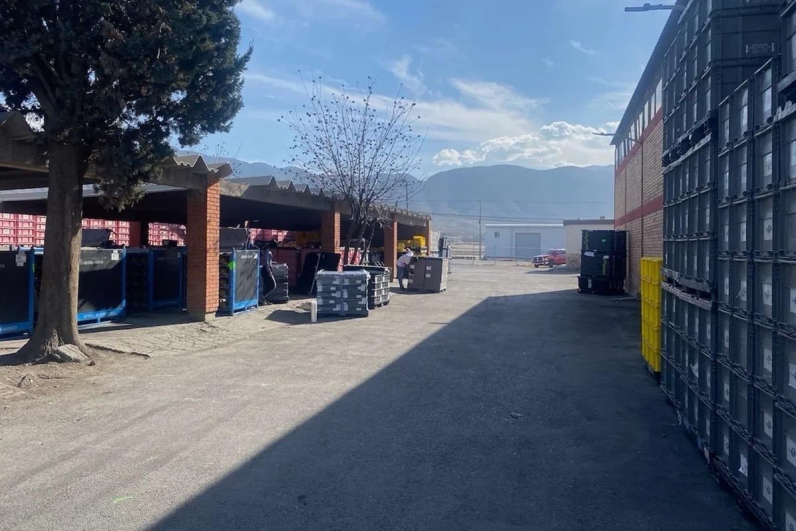 Commercial Warehouse - Loma Bonita Subdivision
