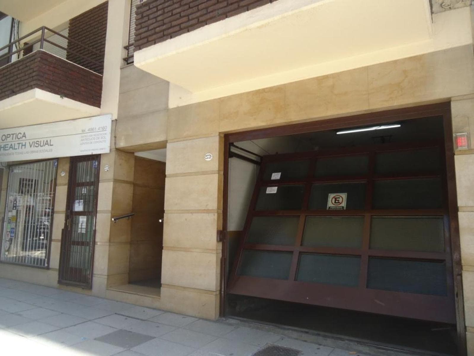 Impeccable studio apartment. Av. Córdoba and Jean Jaures. RECOLETA