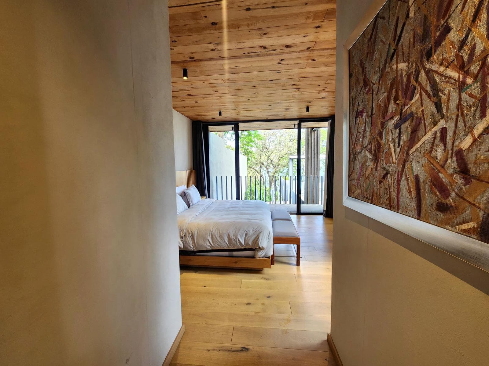 House for Sale with a Lake View in Avándaro