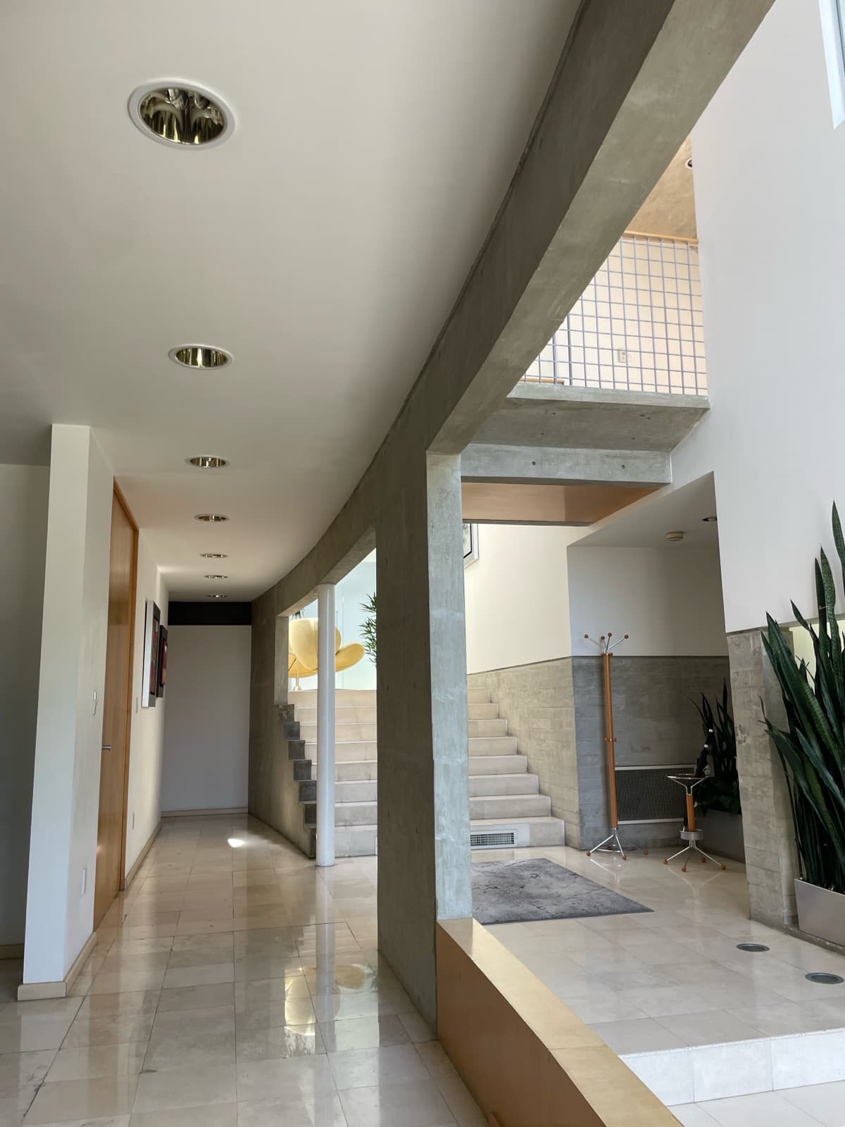 House - Esmeralda Area