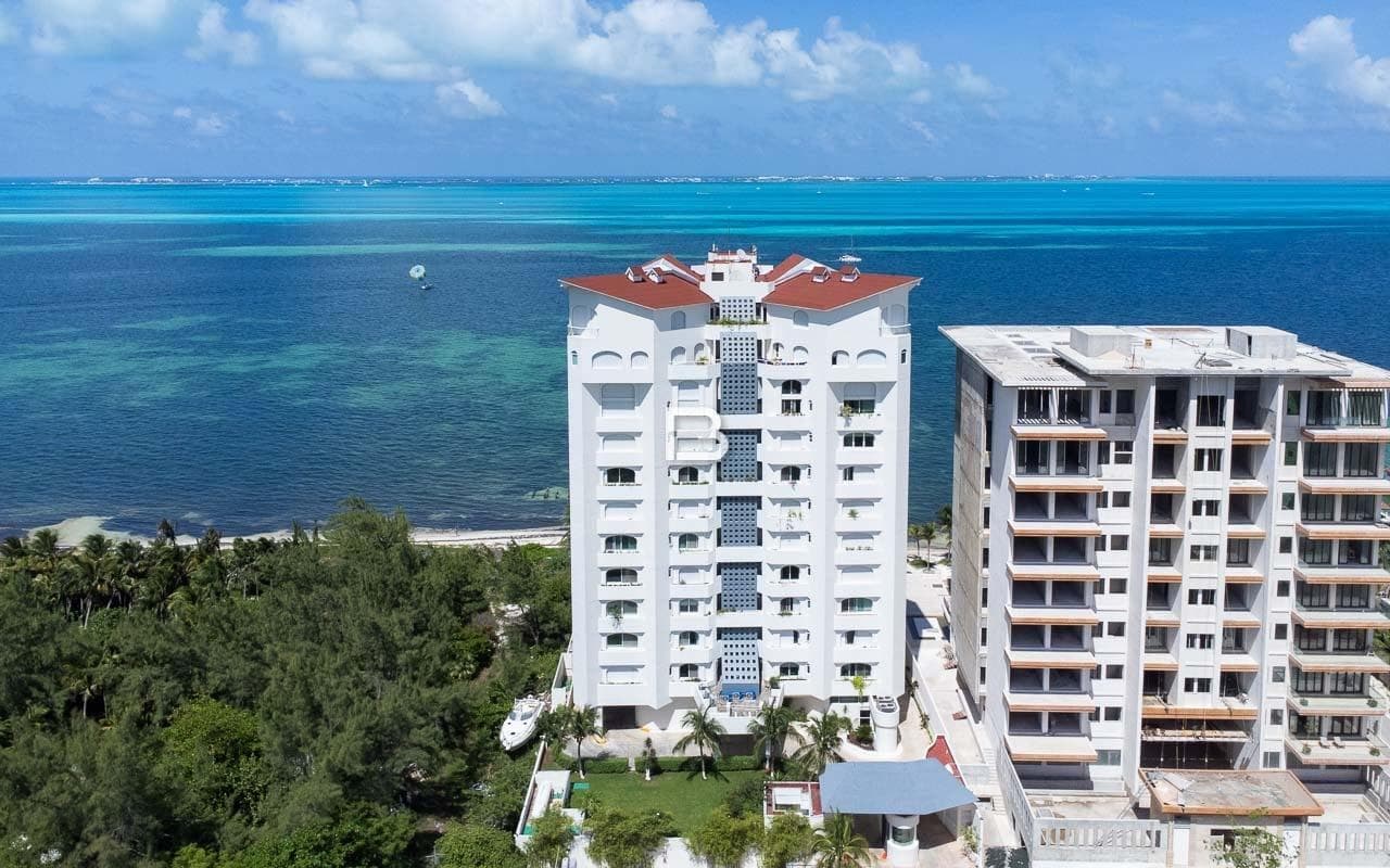 Apartment in the Hotel Zone