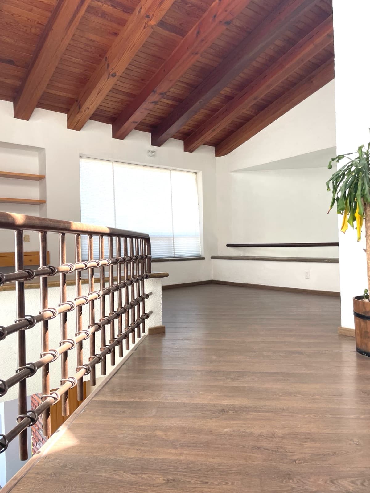 House for Sale in Loma de Vallescondido, Esmeralda Area, Atizapán de Zaragoza