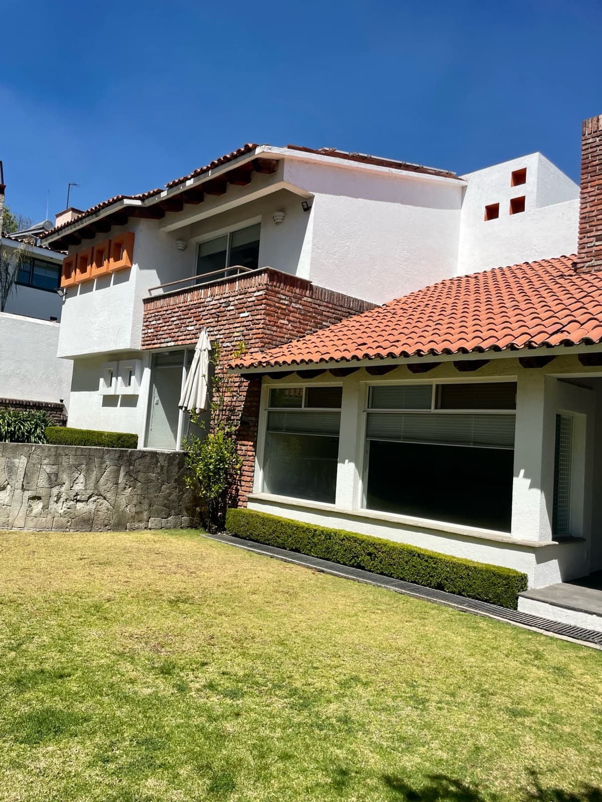 House for Sale in Loma de Vallescondido, Esmeralda Area, Atizapán de Zaragoza