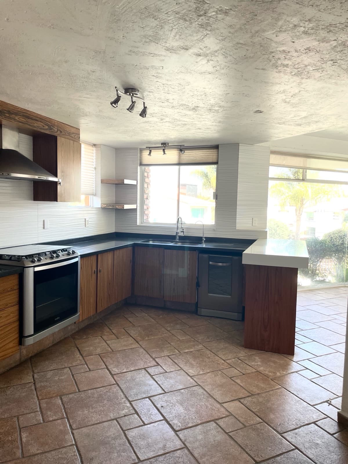 House for Sale in Loma de Vallescondido, Esmeralda Area, Atizapán de Zaragoza