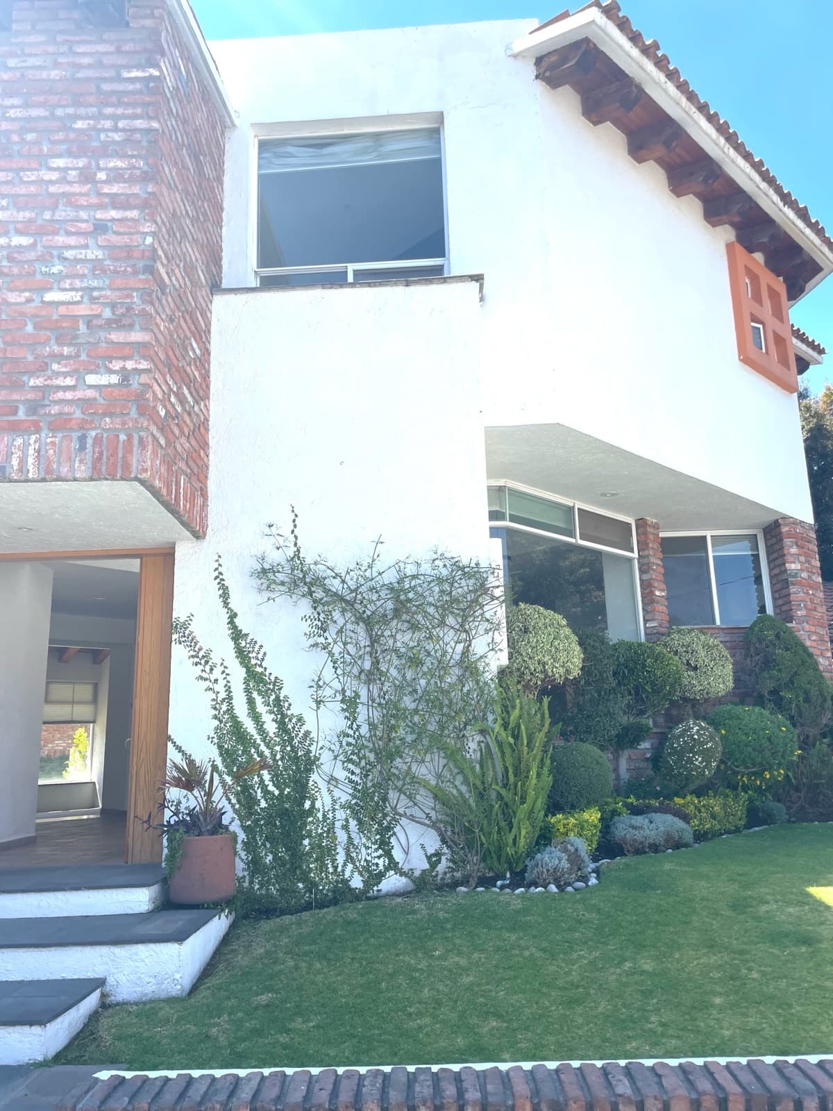House for Sale in Loma de Vallescondido, Esmeralda Area, Atizapán de Zaragoza