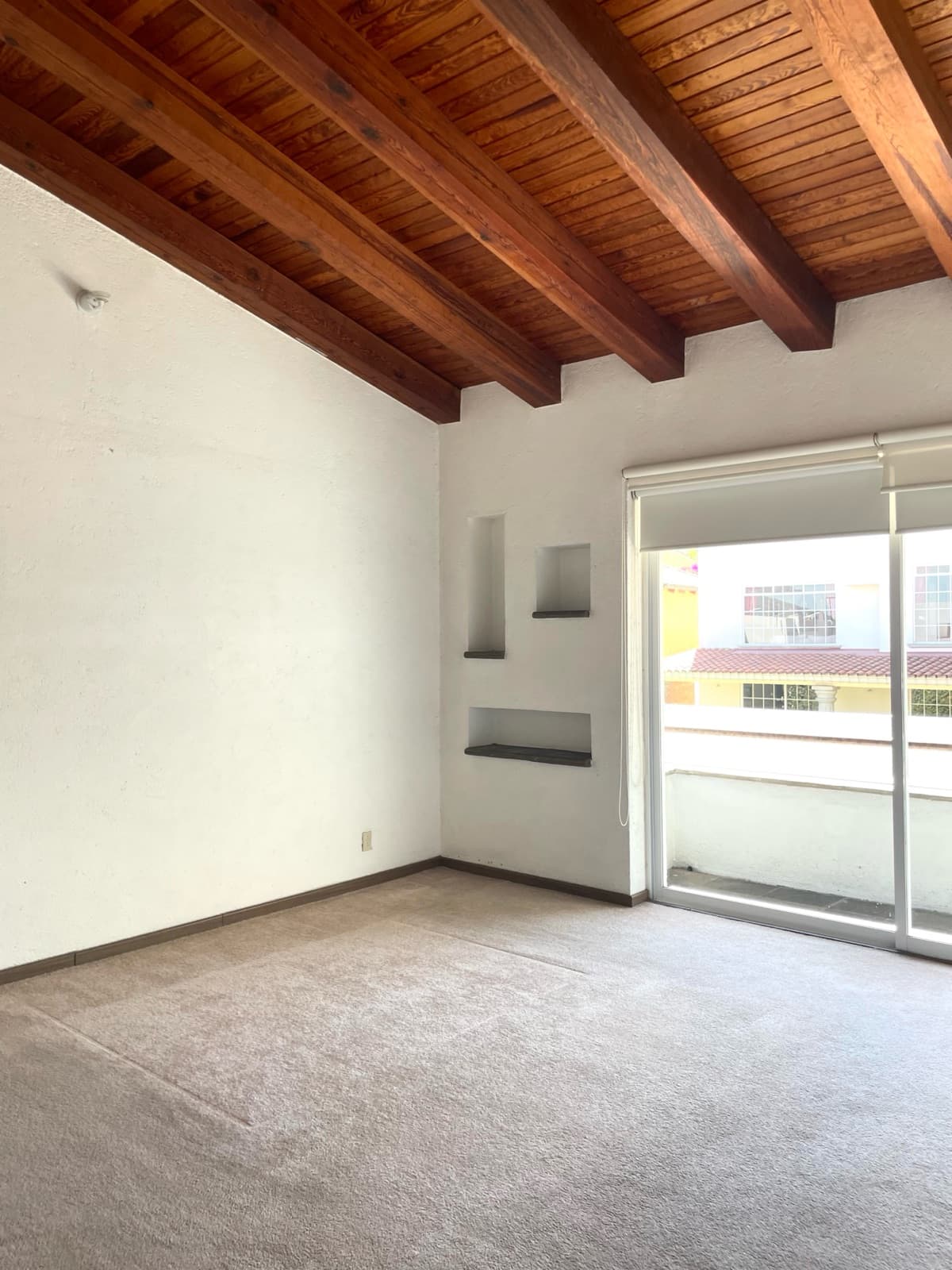 House for Sale in Loma de Vallescondido, Esmeralda Area, Atizapán de Zaragoza