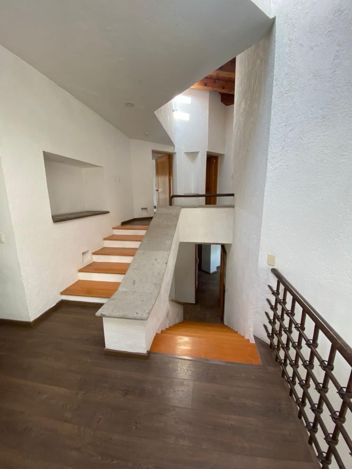 House for Sale in Loma de Vallescondido, Esmeralda Area, Atizapán de Zaragoza