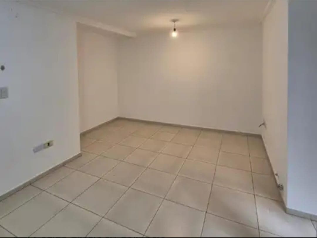 1-BEDROOM APARTMENT FOR RENT IN NUEVA CORDOBA, ACROSS FROM THE STAIRS LEADING TO SARMIENTO PARK