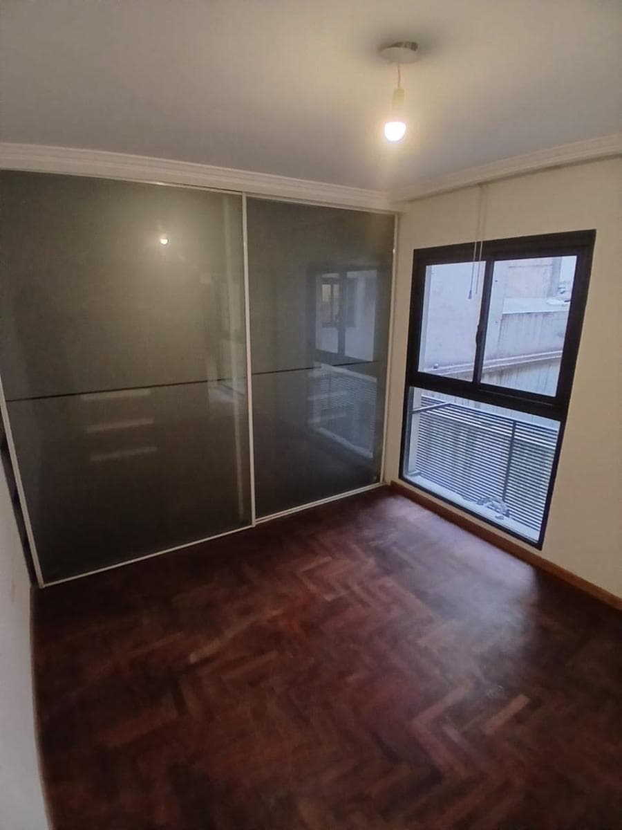 1-BEDROOM APARTMENT FOR RENT IN NUEVA CORDOBA, ACROSS FROM THE STAIRS LEADING TO SARMIENTO PARK
