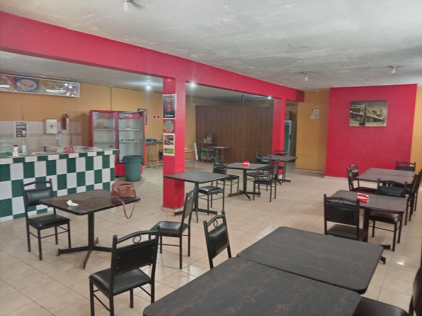Commercial Space for Rent on Paseo de los Leones Avenue, Monterrey, N.L.
