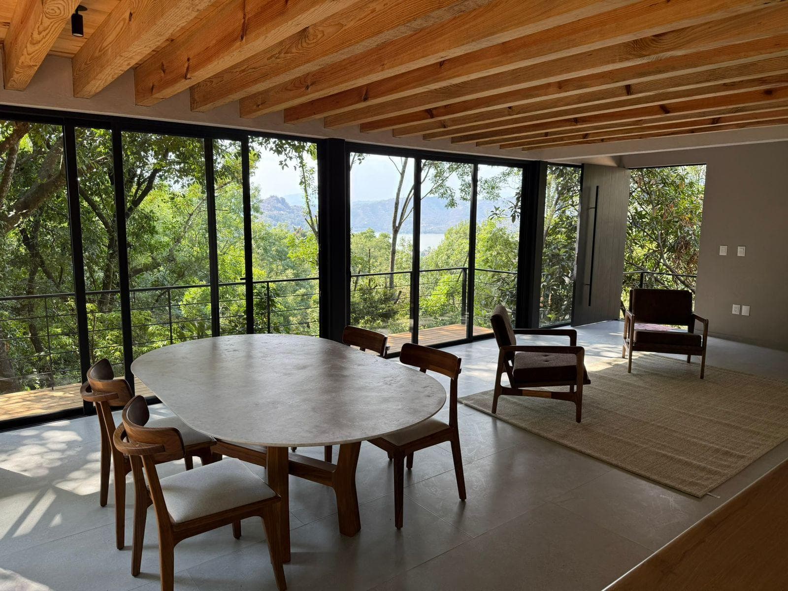 Pre-sale of Homes with Partial Lake Views in Valle de Bravo