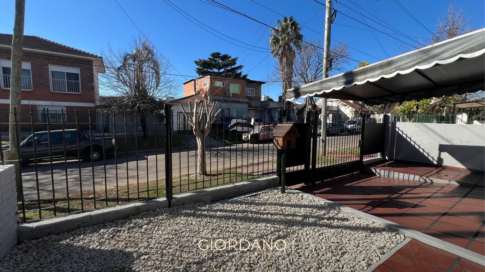 3-Room House for Sale in Quilmes Oeste