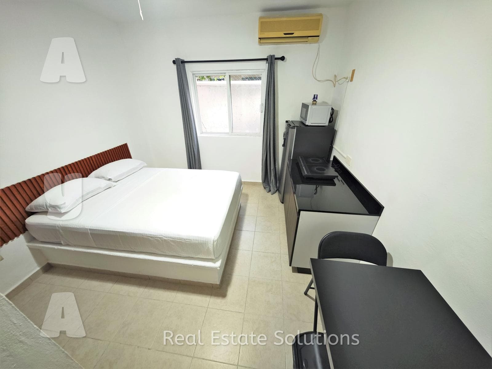 4-Room Apartment/Studio, 1 Bedroom, FURNISHED/FULLY EQUIPPED, Air Conditioning, Calle 24, SM 96, Cancún