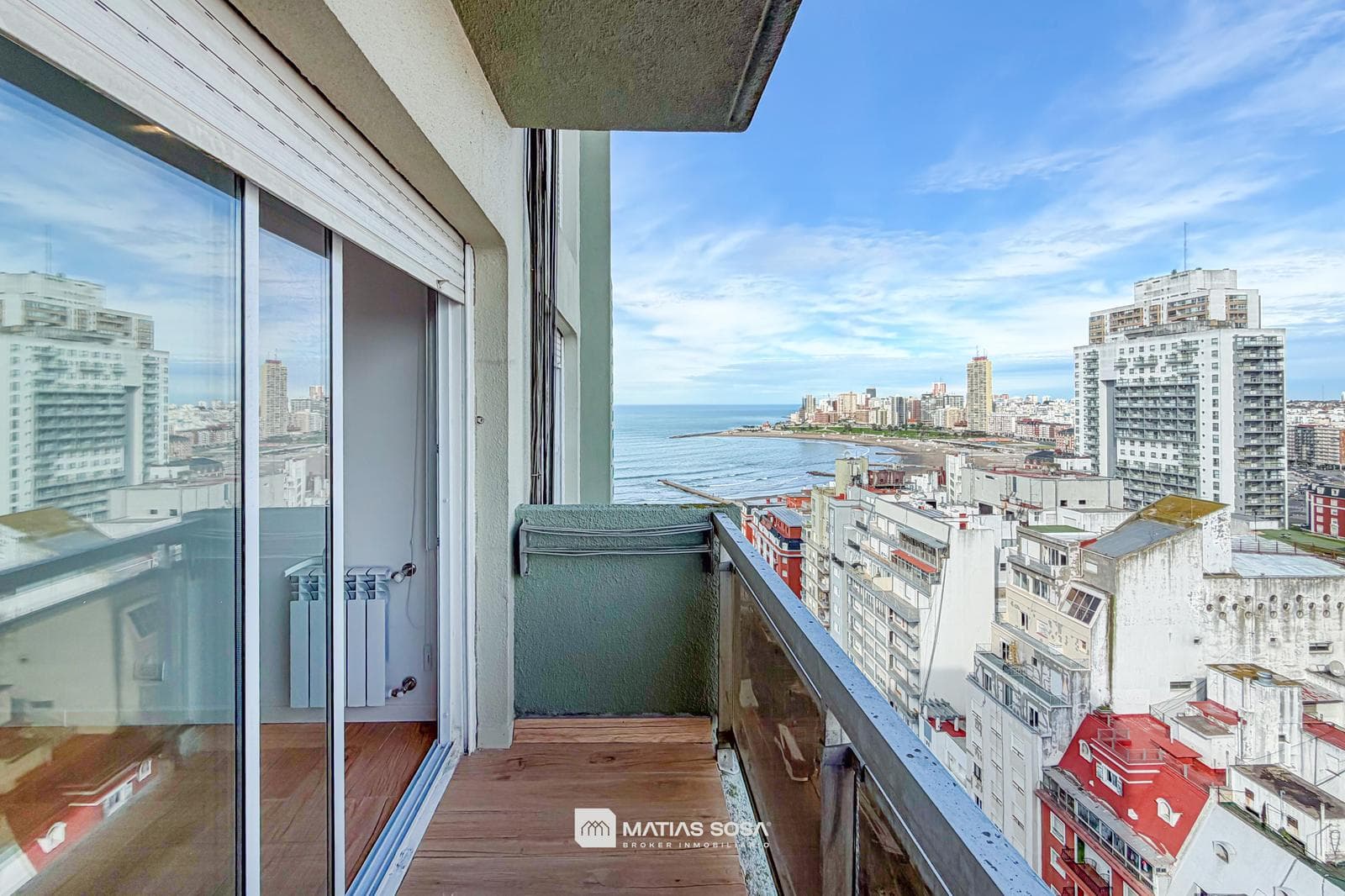 For Sale - 3-room apartment - Ocean view - Renovated - Downtown