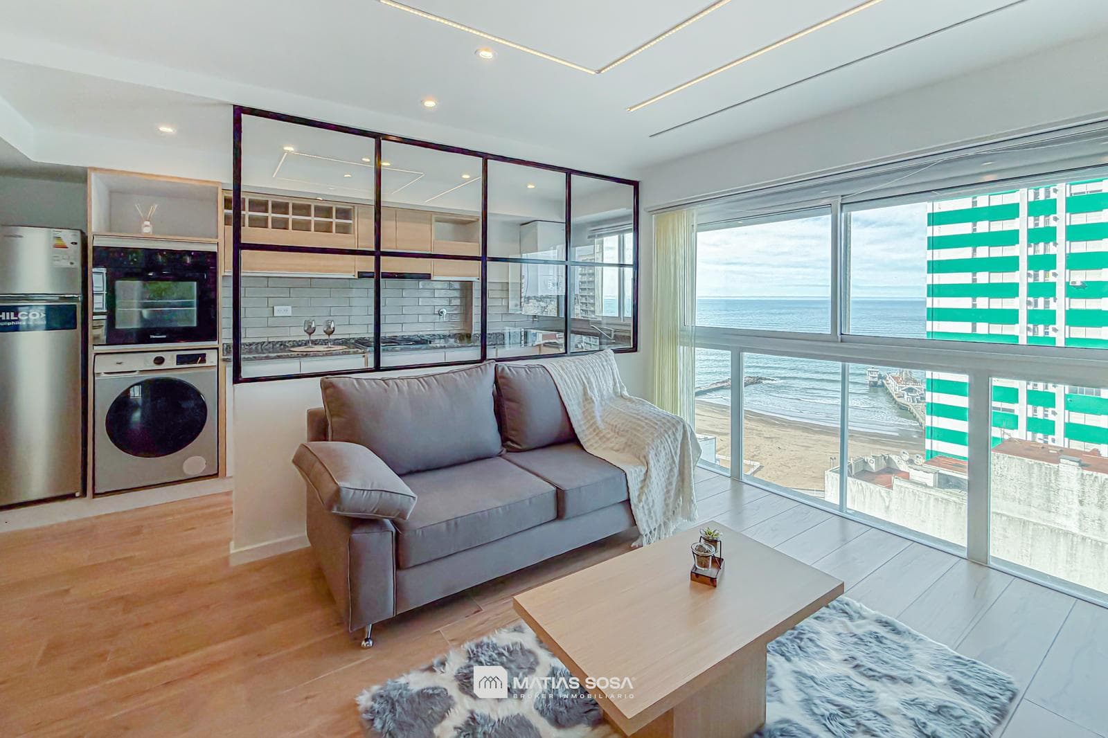 For Sale - 3-room apartment - Ocean view - Renovated - Downtown