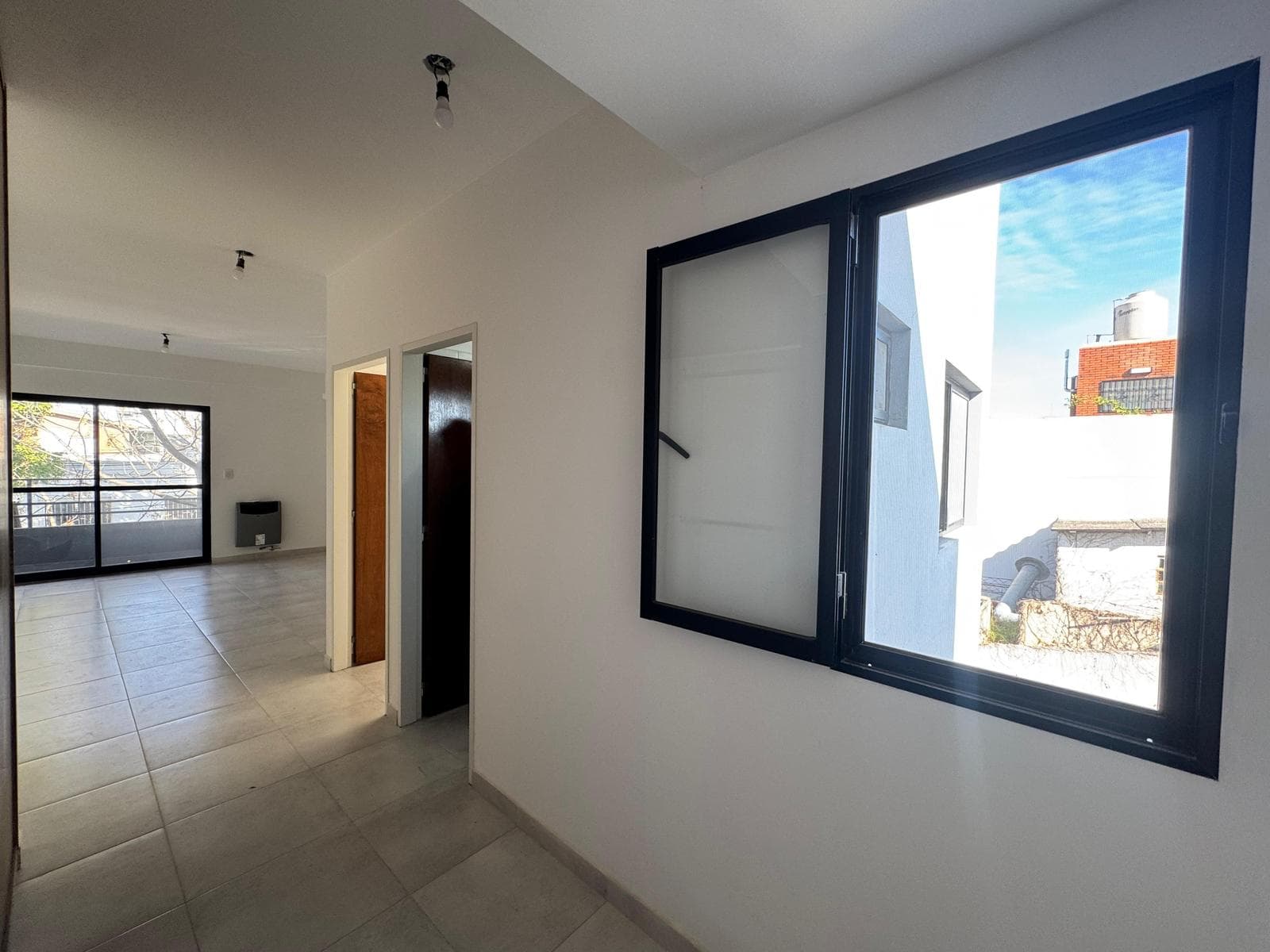 BRAND-NEW 2-ROOM APARTMENT. BALCONY. SUNNY. VILLA DEL PARQUE