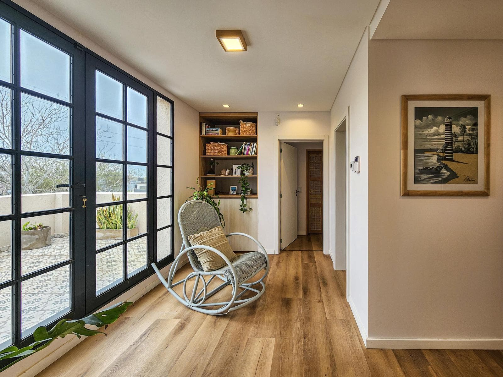 3-bedroom house straight out of a magazine, with a large yard and pool in Puerto Roldan
