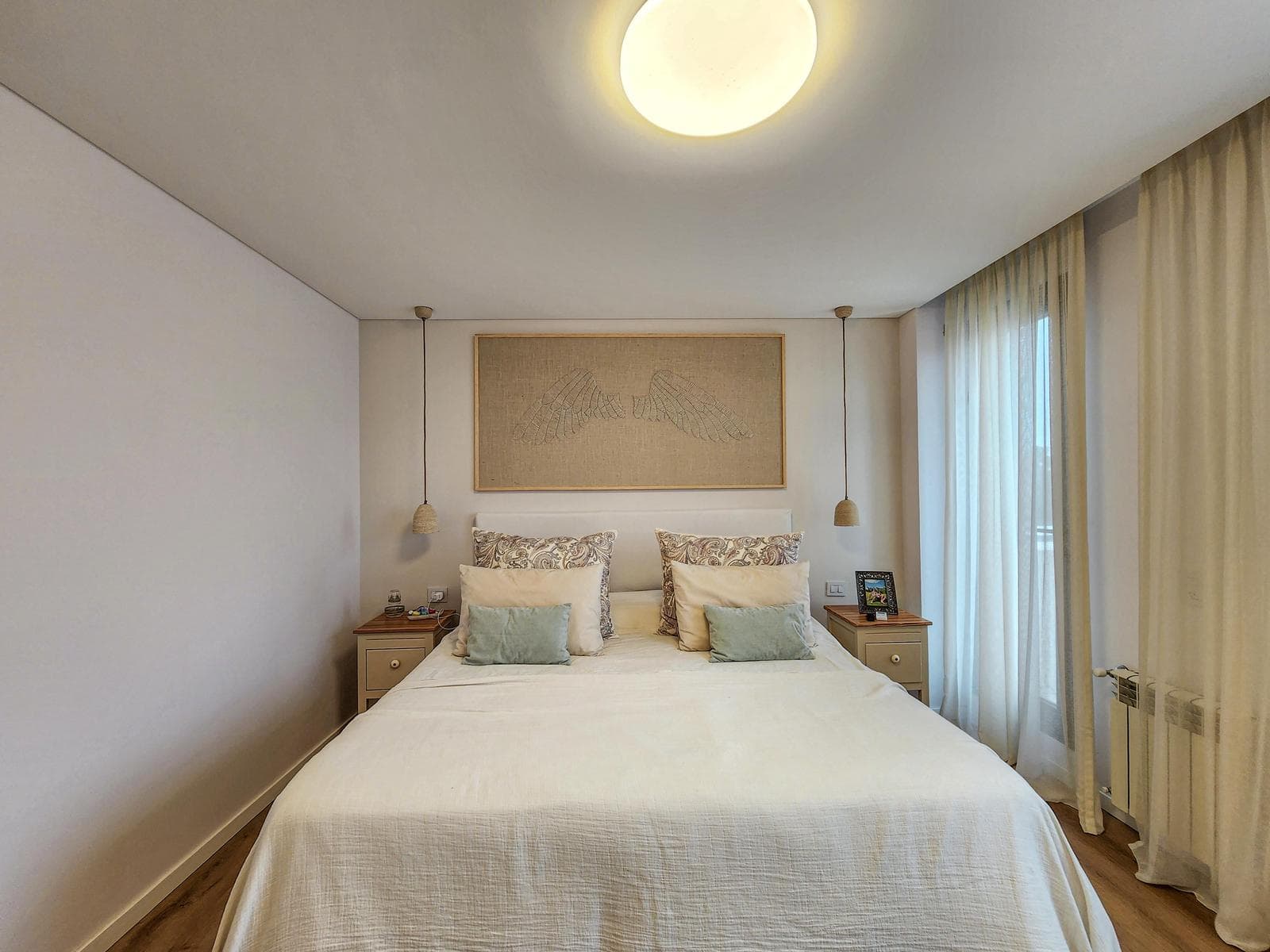 3-bedroom house straight out of a magazine, with a large yard and pool in Puerto Roldan