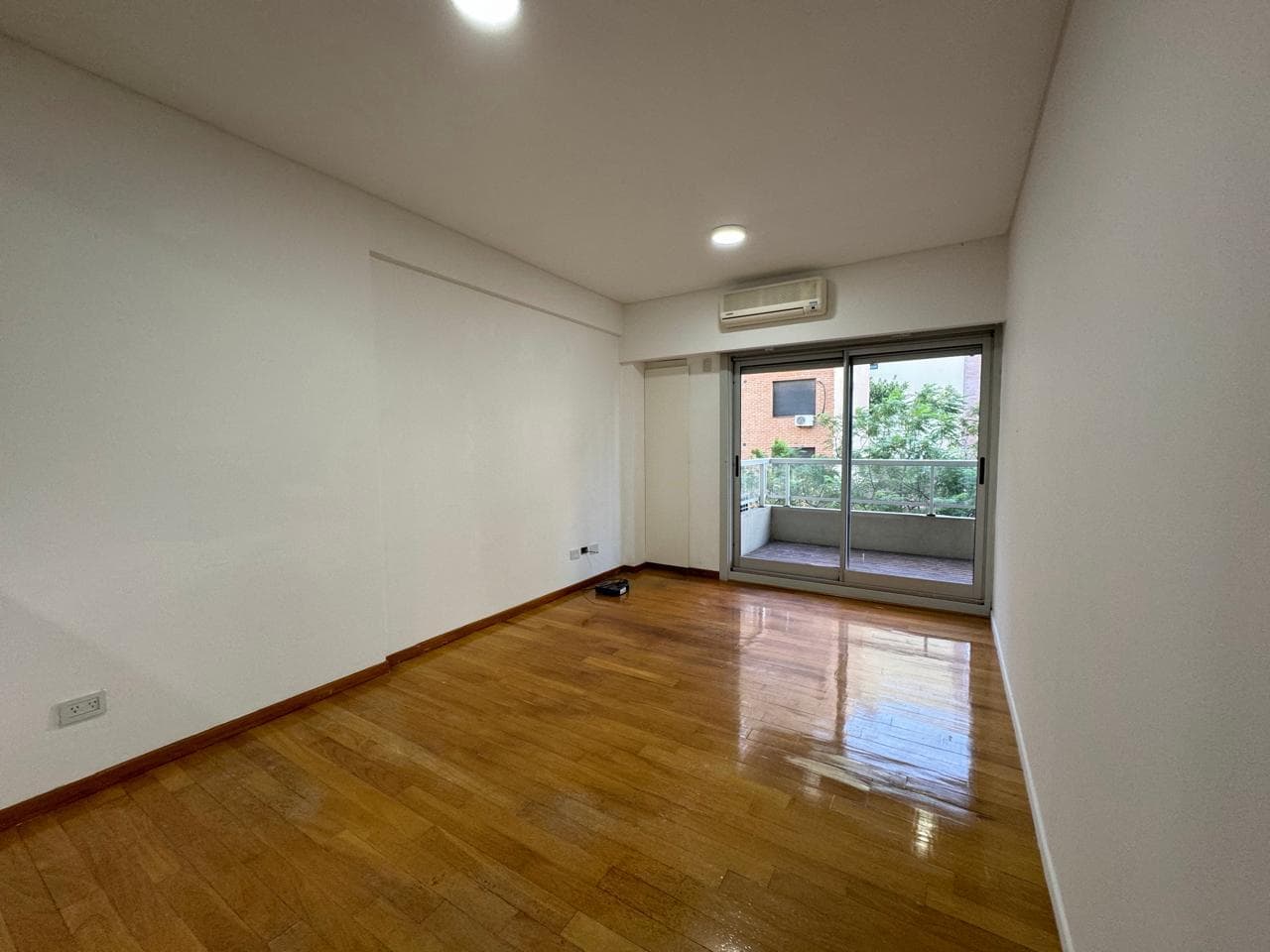 3-ROOM APARTMENT FOR RENT WITH BALCONY AND GARAGE IN NUÑEZ