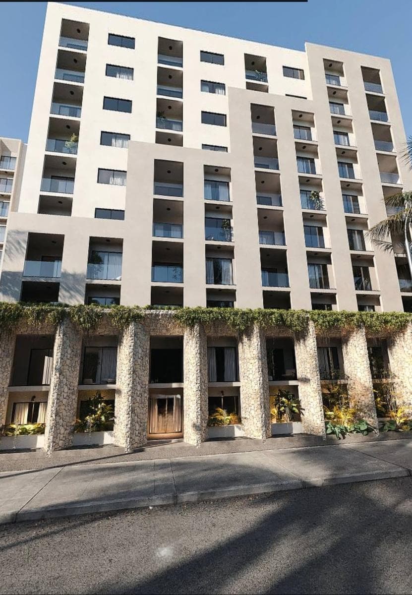 Moderno Departamento de 2 Recámaras en Venta en Playa del Carmen | Amenidades Tipo Resort y Excelente Ubicación