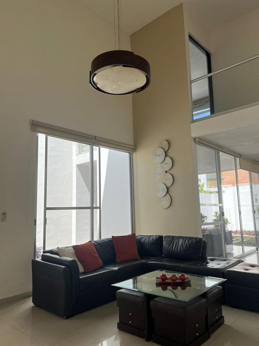 House in a GATED COMMUNITY north of Mérida, FURNISHED, ALTABRISA