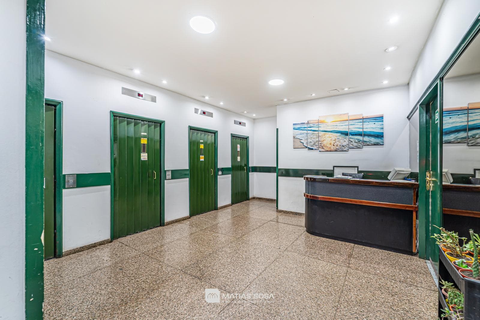 For Sale - 2-room apartment - Ocean view - Renovated