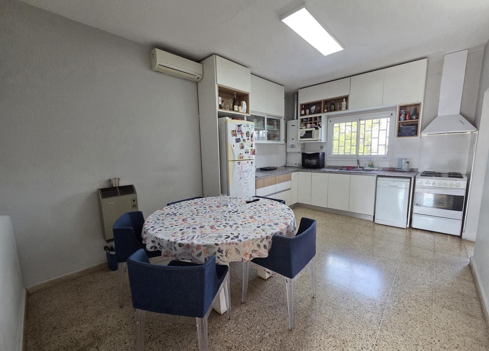 House for Sale | 2 Bedrooms | Pellegrini Neighborhood